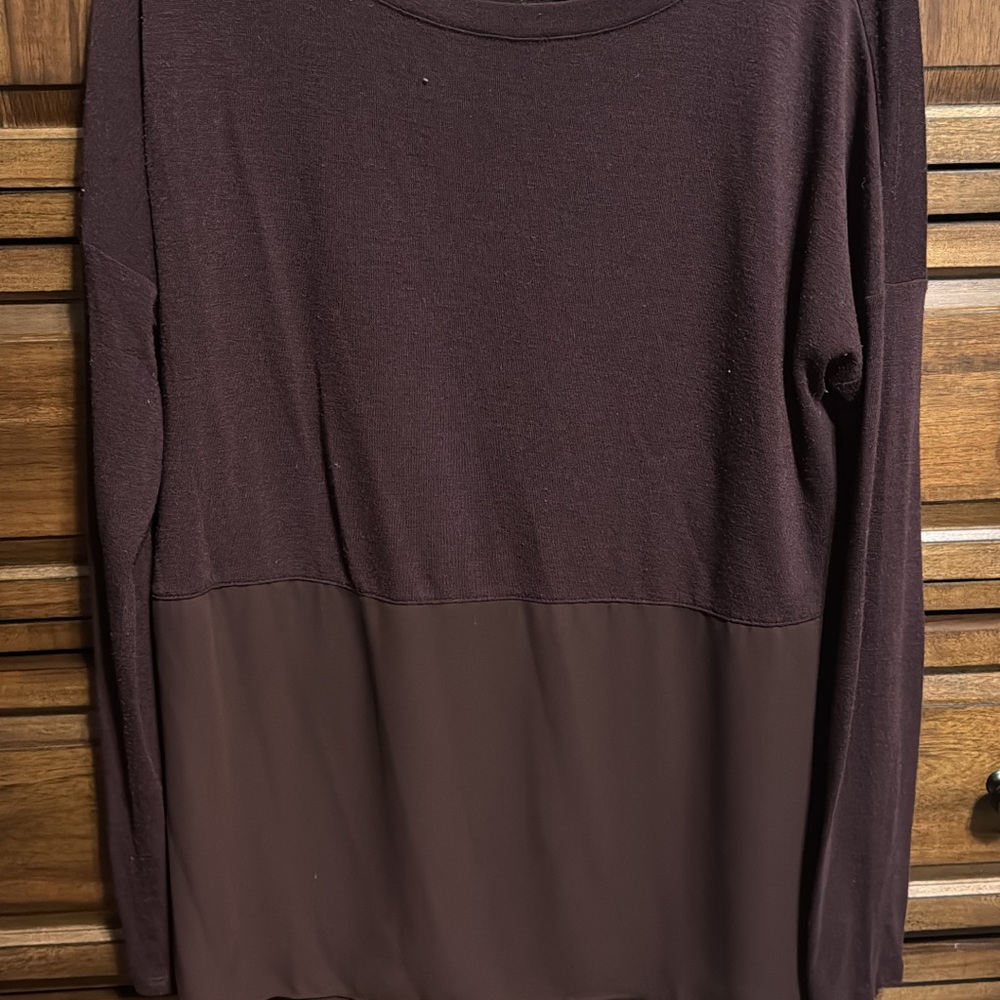 Lou & Grey Purple lounge top